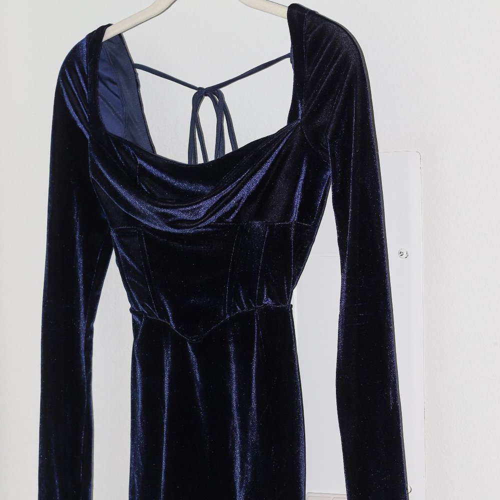 Lucy in the Sky: Kaya Velvet Long Sleeve Corset Dress - XS
